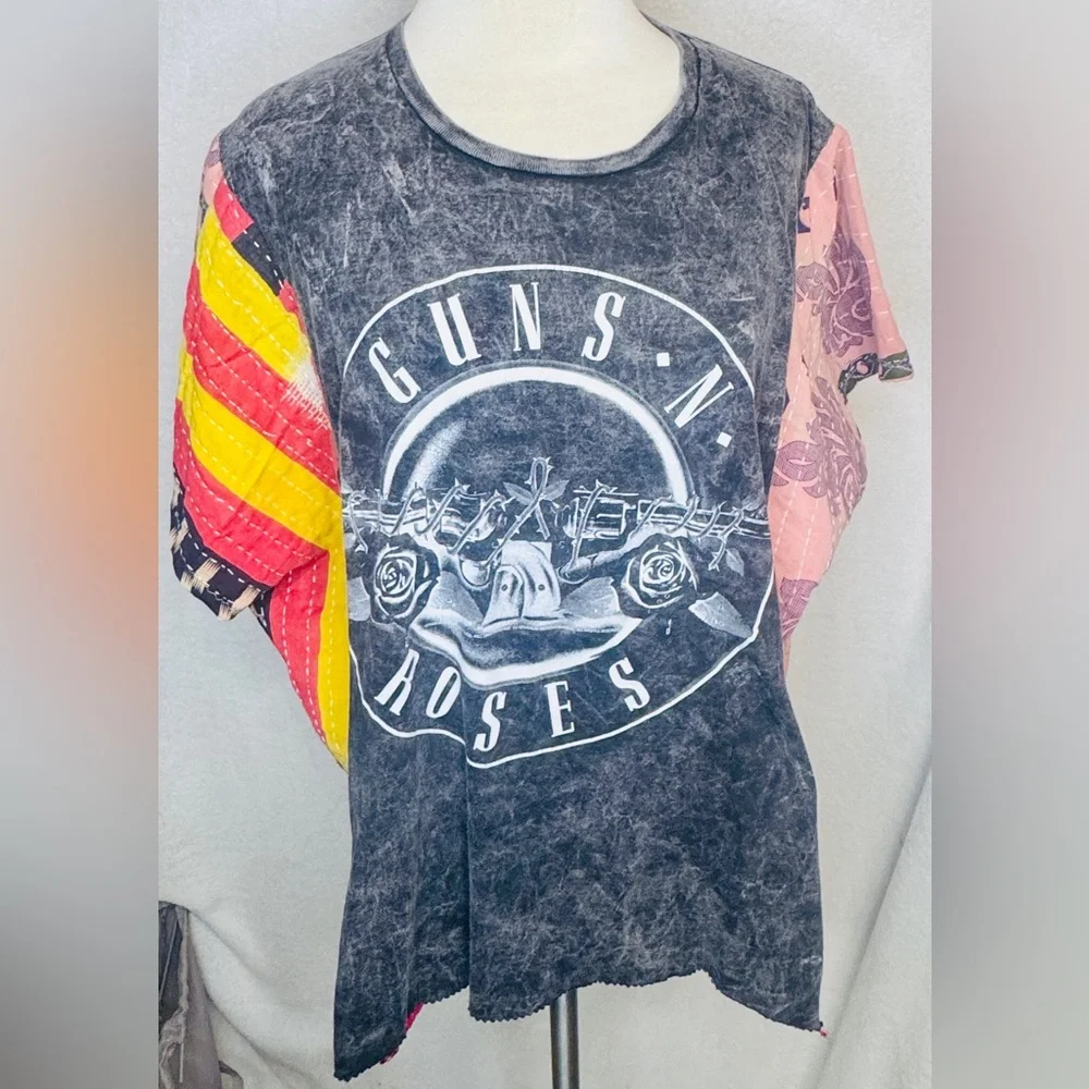 Guns and Roses Poncho - Picture 1 of 3